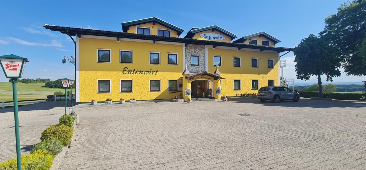 Landgasthof Entenwirt Tarsdorf Exterior photo