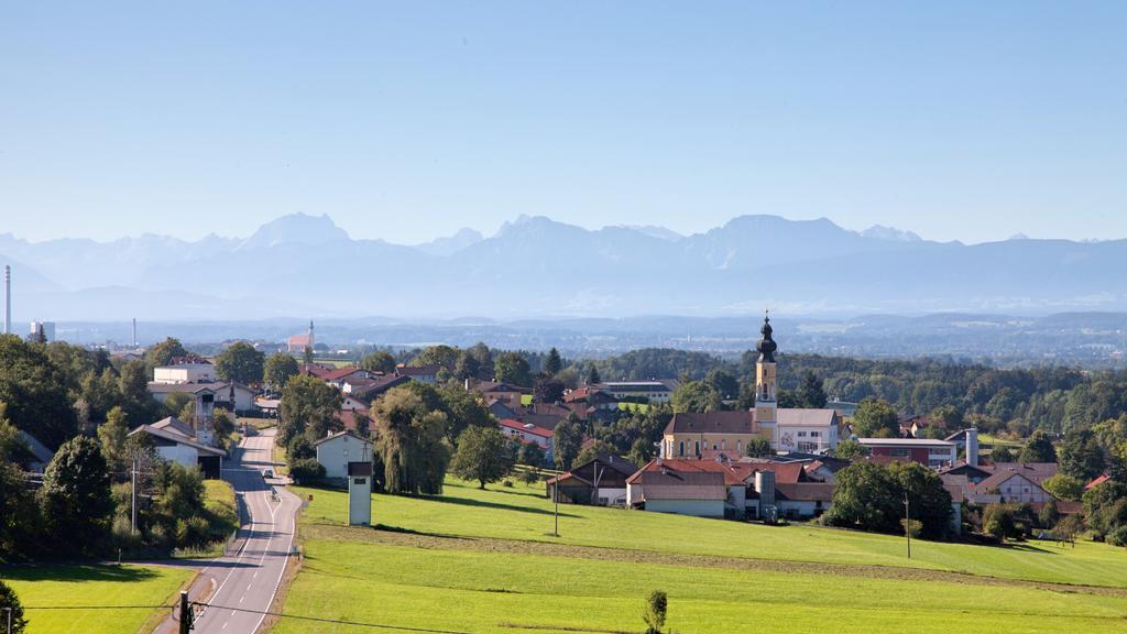 Landgasthof Entenwirt Tarsdorf Exterior photo