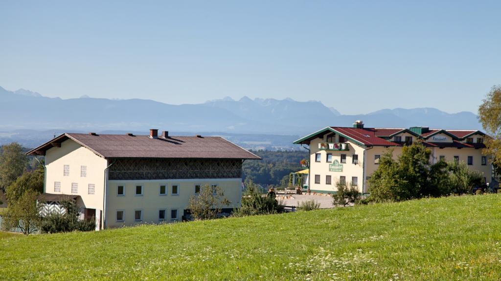 Landgasthof Entenwirt Tarsdorf Exterior photo